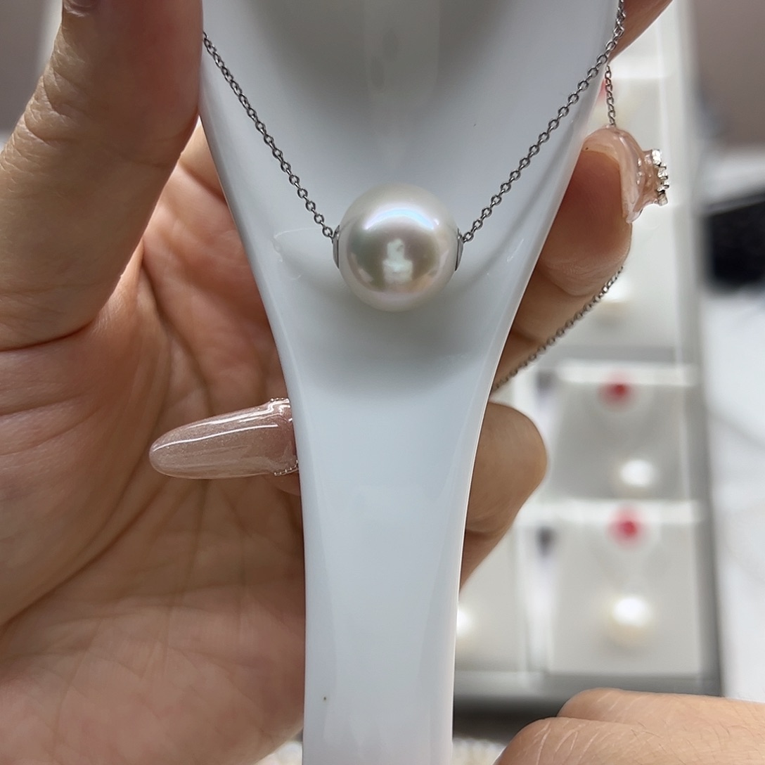 淡水珍珠颈饰18K金镶嵌