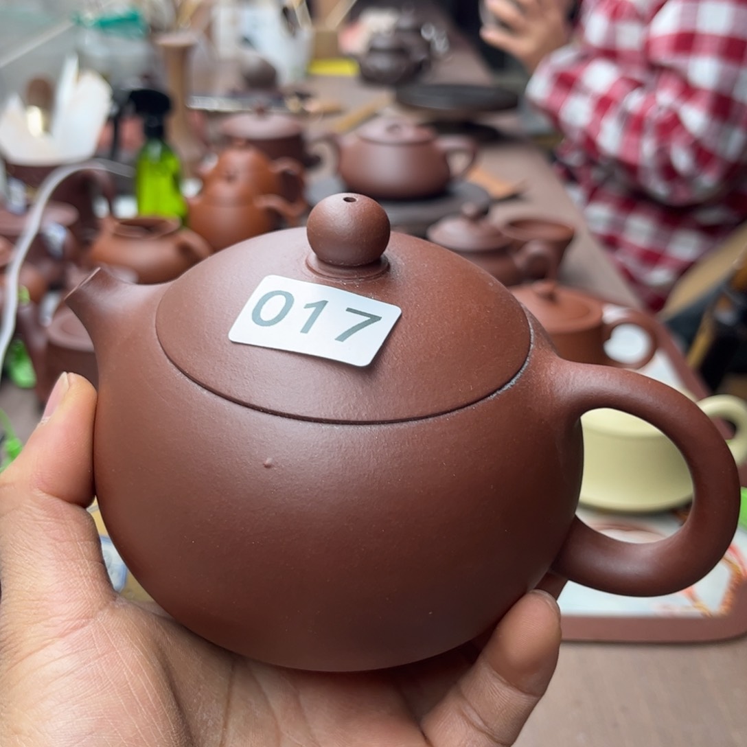 紫砂茶壶紫泥西施420左右瑕疵