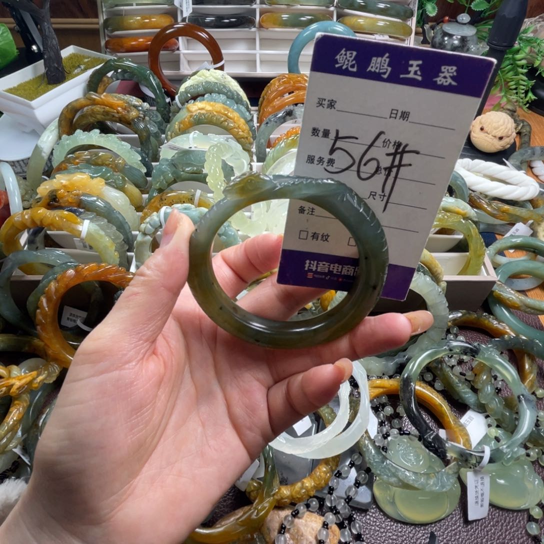 未镶嵌蛇纹石玉手镯