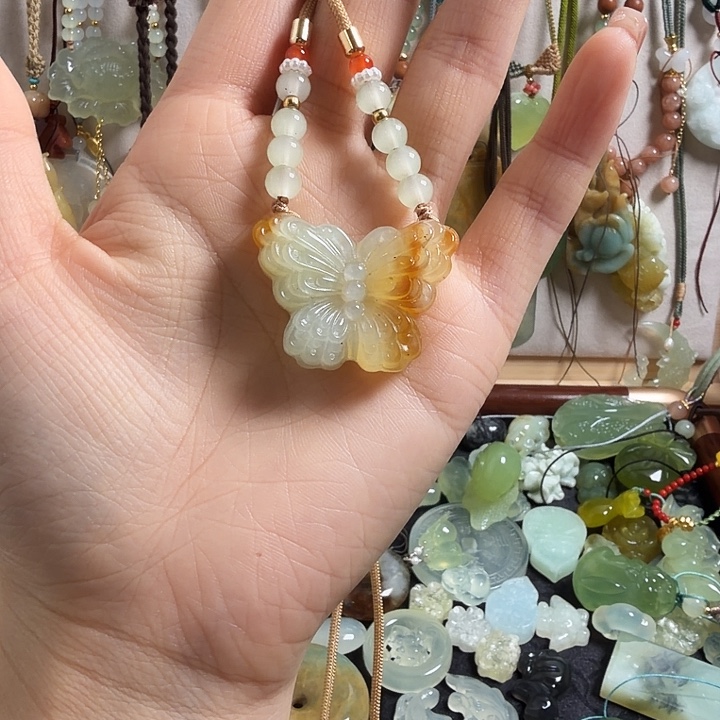 蛇纹石玉合金颈饰