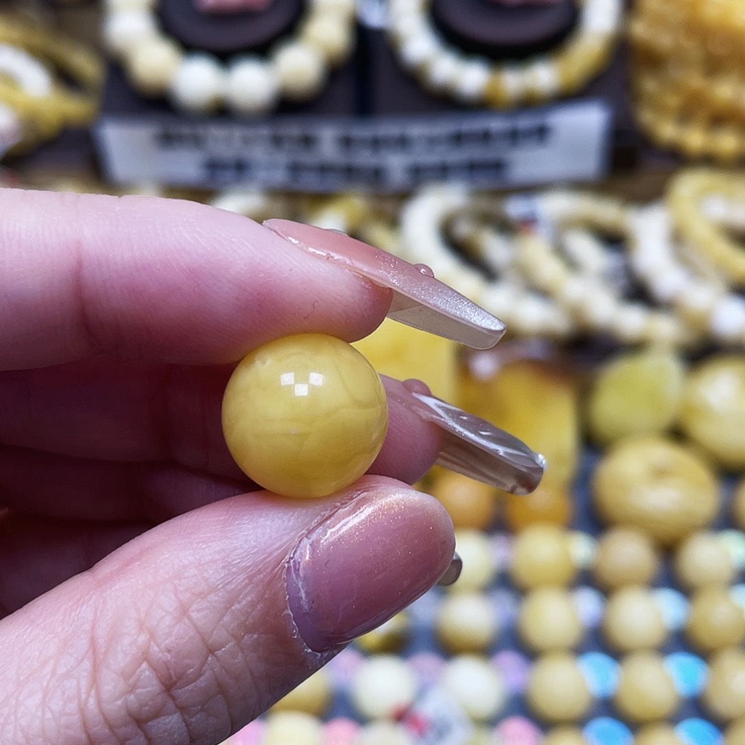 琥珀珠宝奇石未镶嵌13.6mm平头