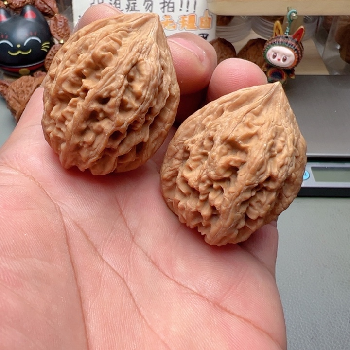 吊坠文玩核桃38尺大沽石