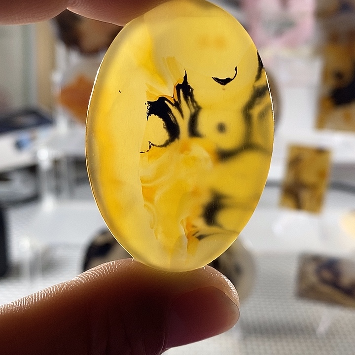 伊***5玛瑙/玉髓未镶嵌颈饰