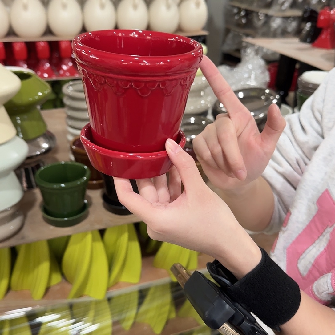 b4红色带托花盆花盆花盆