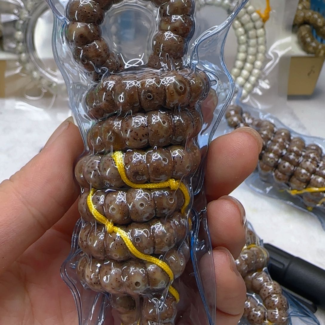 星月菩提手串109傲世胡皮星月菩提8蒜瓣猪大肠108