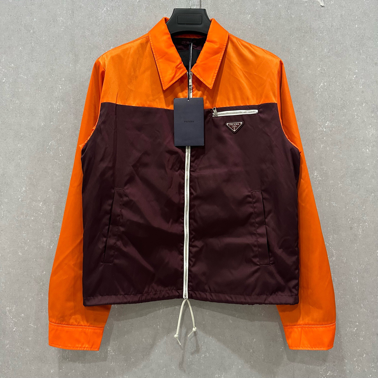 未使用 Prada/普拉达 橙色拼接三角标尼龙夹克外套48码005763