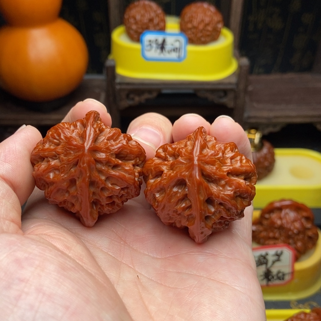 鲁***建文玩核桃吊坠39易县粗筋