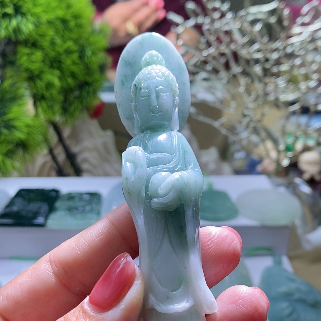 【闪购商品】翡翠颈饰未镶嵌大日