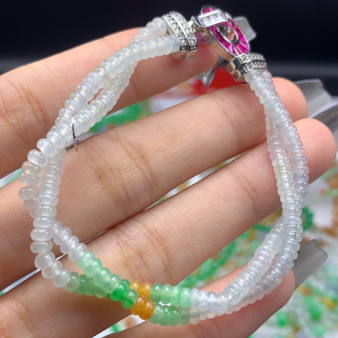 翡翠手链未镶嵌卡