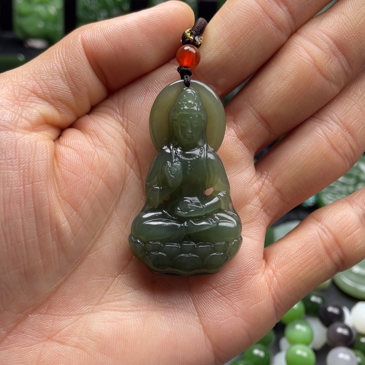 和田玉未镶嵌颈饰