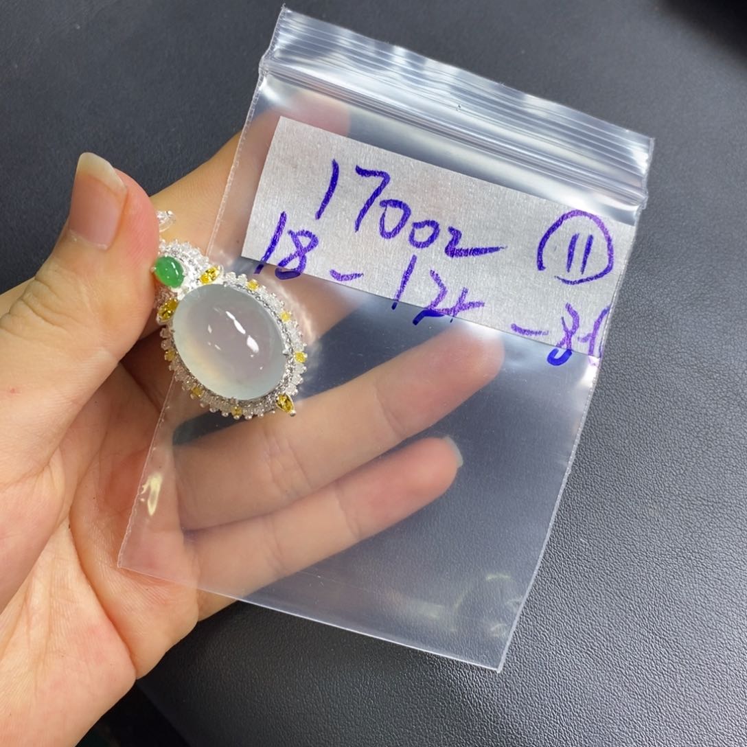 定制翡翠未镶嵌翡翠