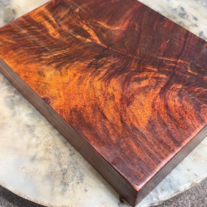 浩***尔端景台紫檀木类檀香