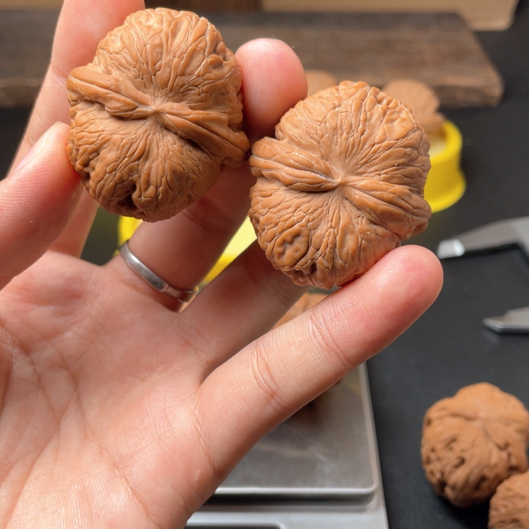 吊坠猴头核桃烂***嘛