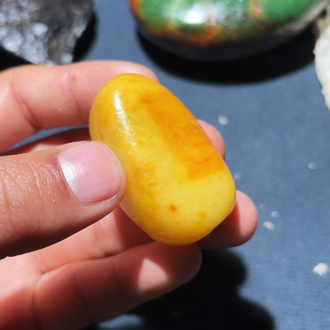 和田玉未镶嵌珠宝奇石