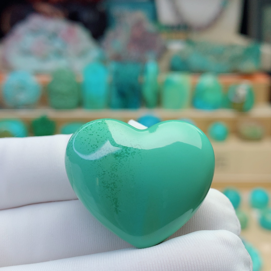 绿松石颈饰未镶嵌