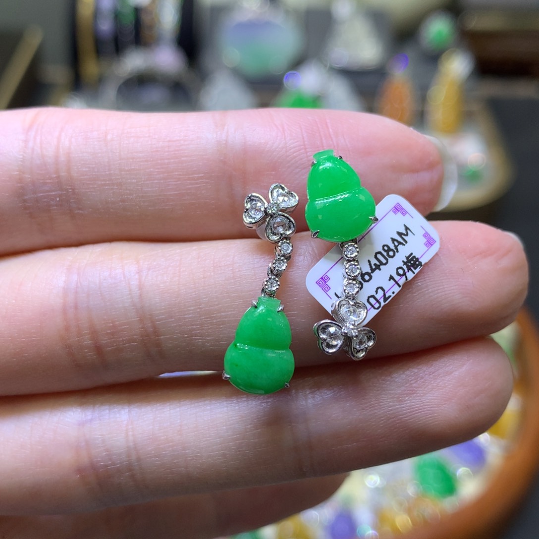 翡翠颈饰18K金镶嵌翡翠吊坠项链