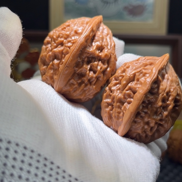 贝***爷吊坠文玩核桃大红袍