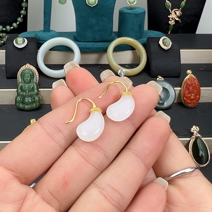 和田玉银S925镶嵌耳饰