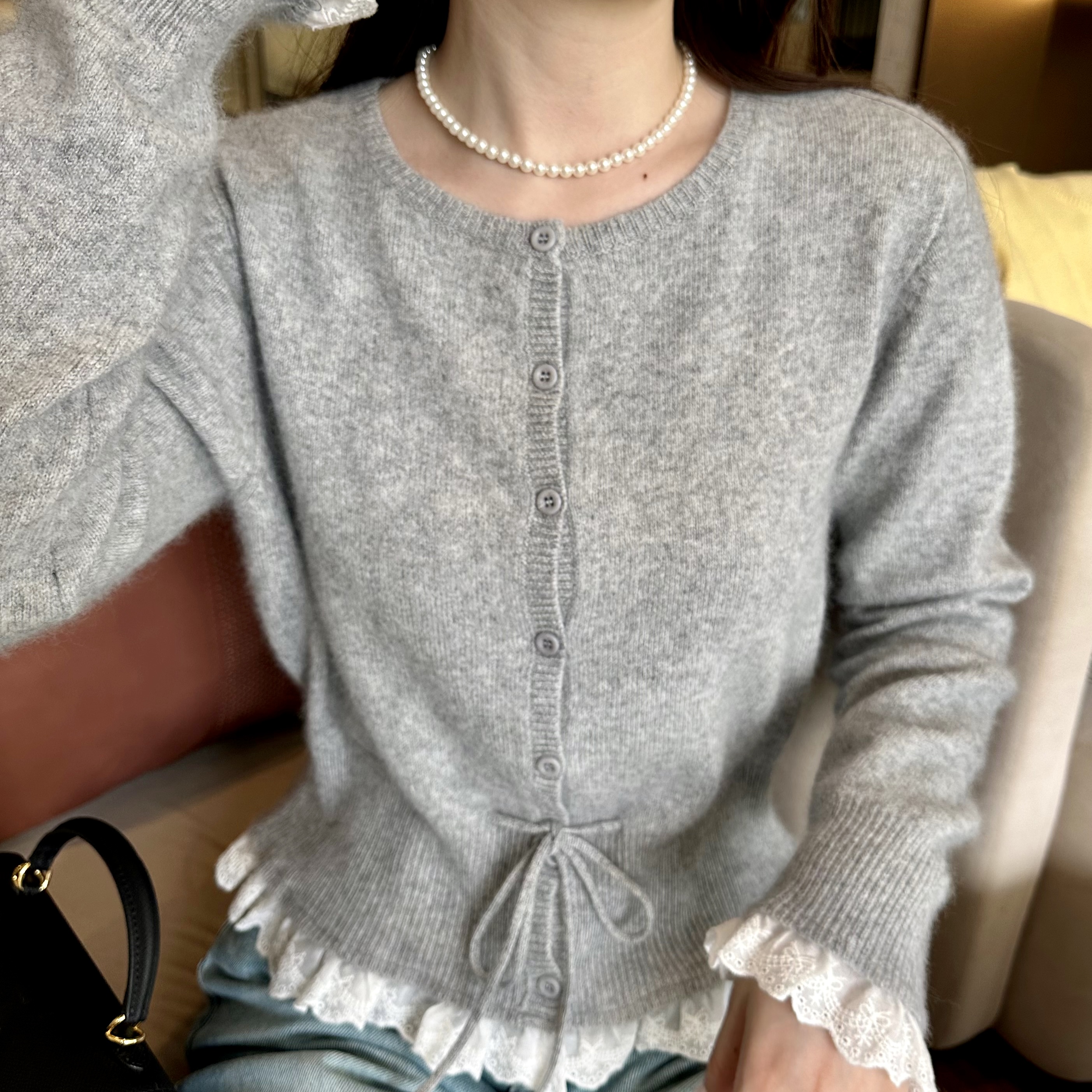 韩系甜美蕾丝花边浣熊纱收腰系带秋季宽松显瘦百搭圆领上衣TX039