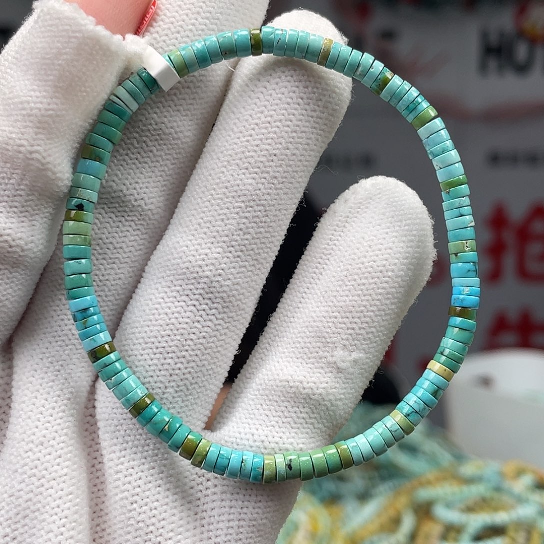 绿松石未镶嵌挂件