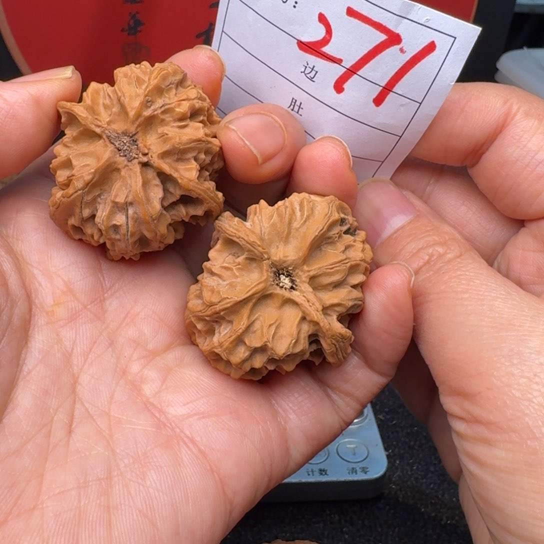文玩核桃把件夕****板40，小蹄儿