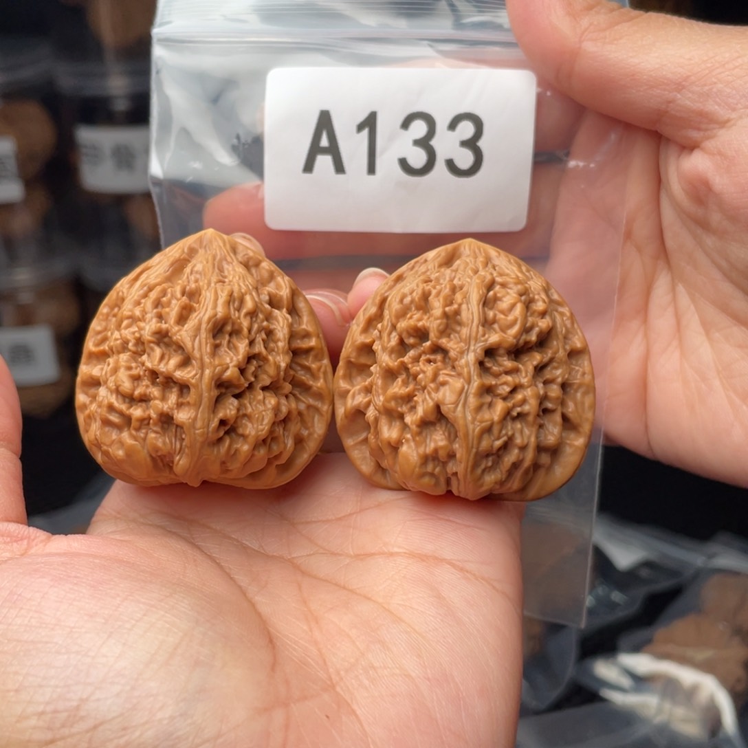 文玩核桃把件42凤凰台
