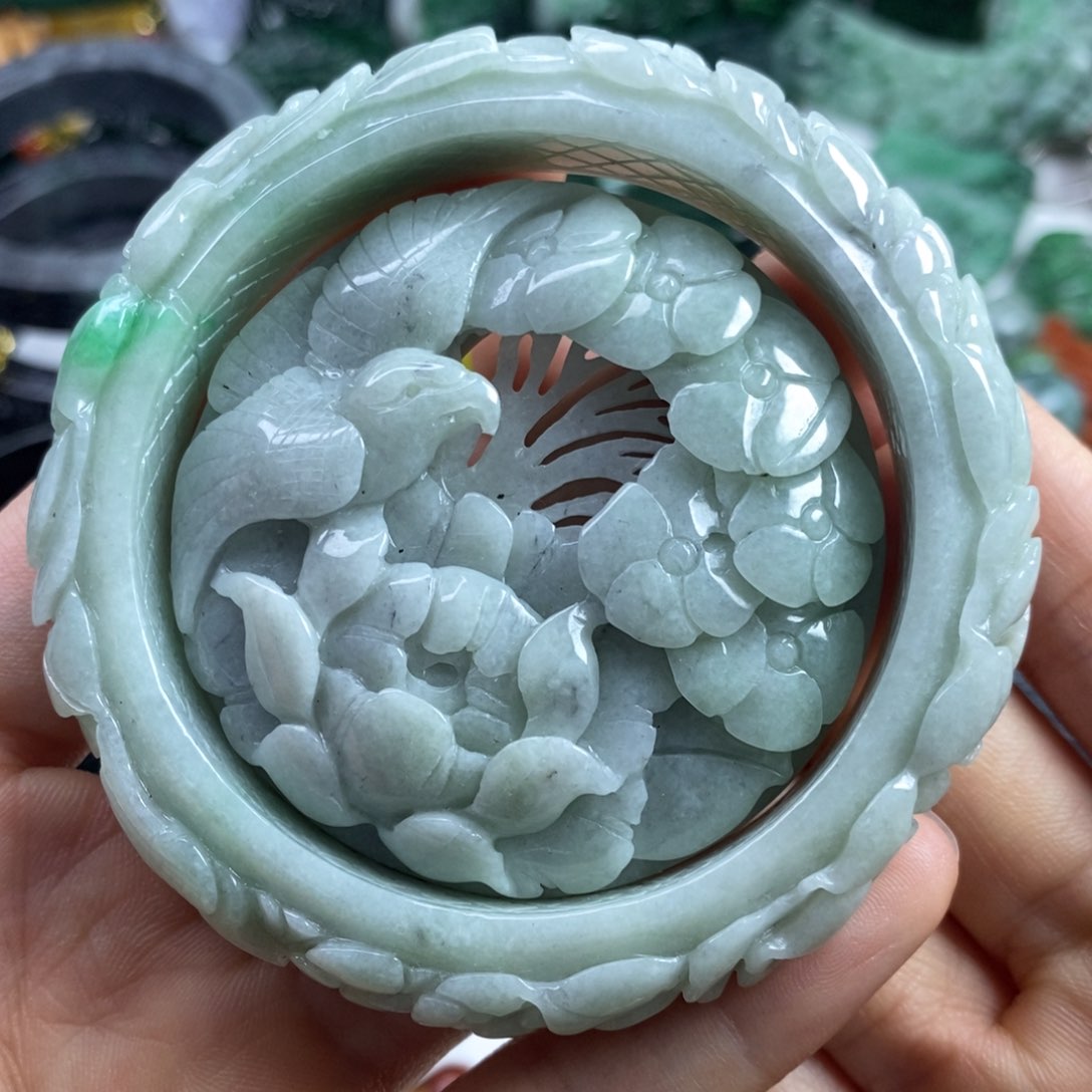 翡翠颈饰未镶嵌馨*吊坠