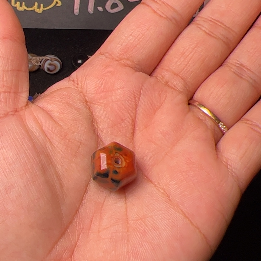 龘***尔玛瑙/玉髓未镶嵌配饰