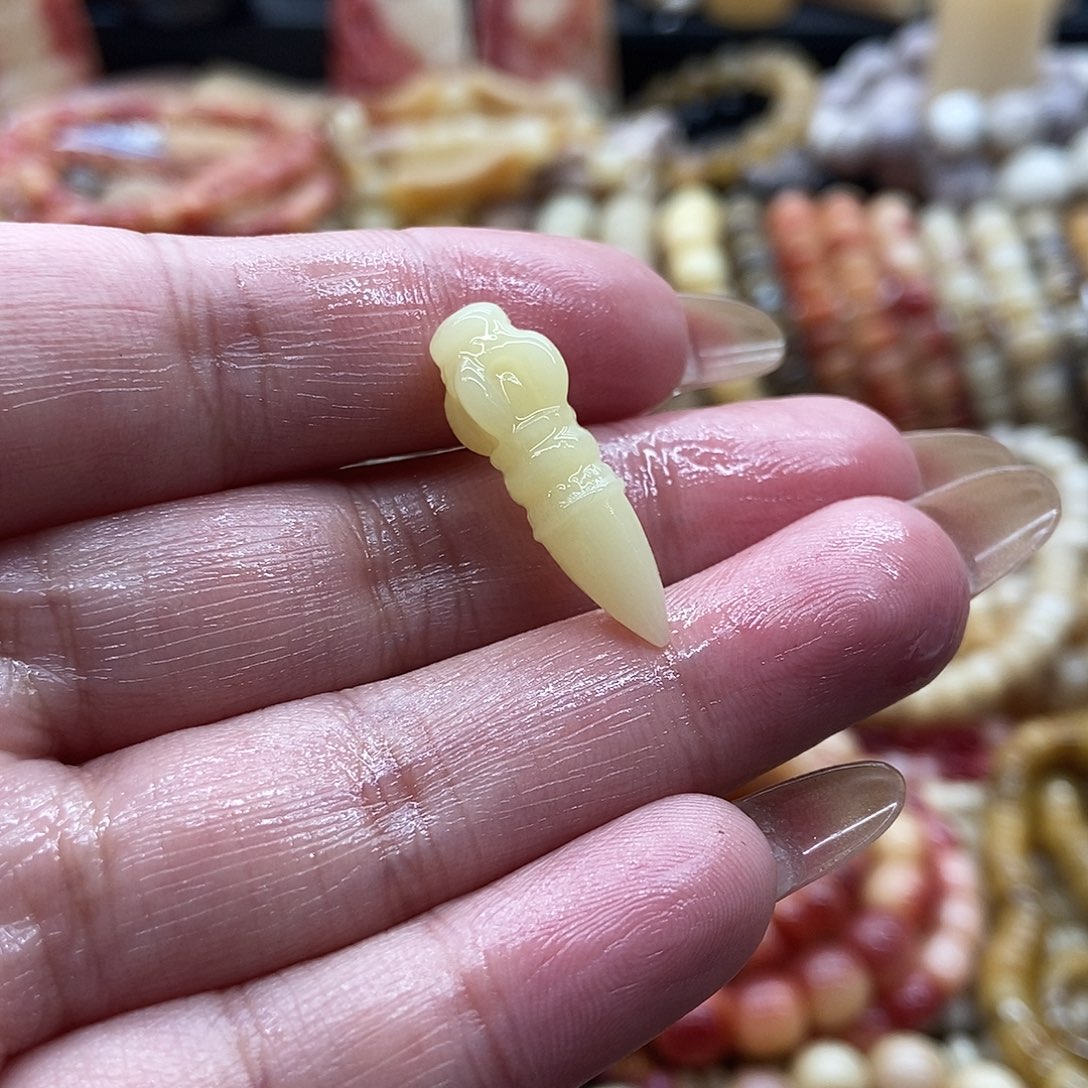 驼骨其他侧挂背云小雕刻