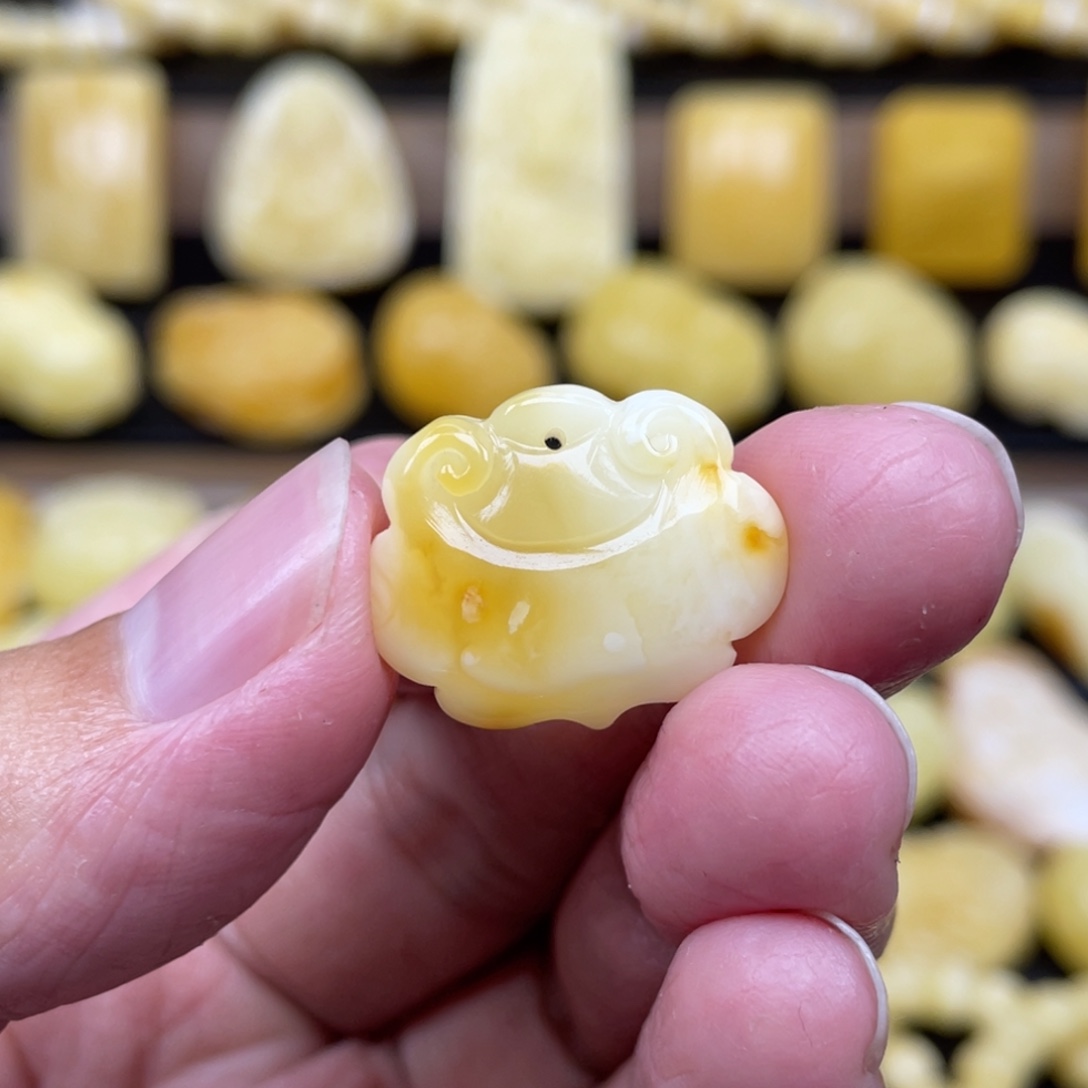 琥珀未镶嵌裸石琥珀蜜蜡