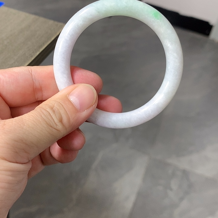 翡翠颈饰未镶嵌53.5圈