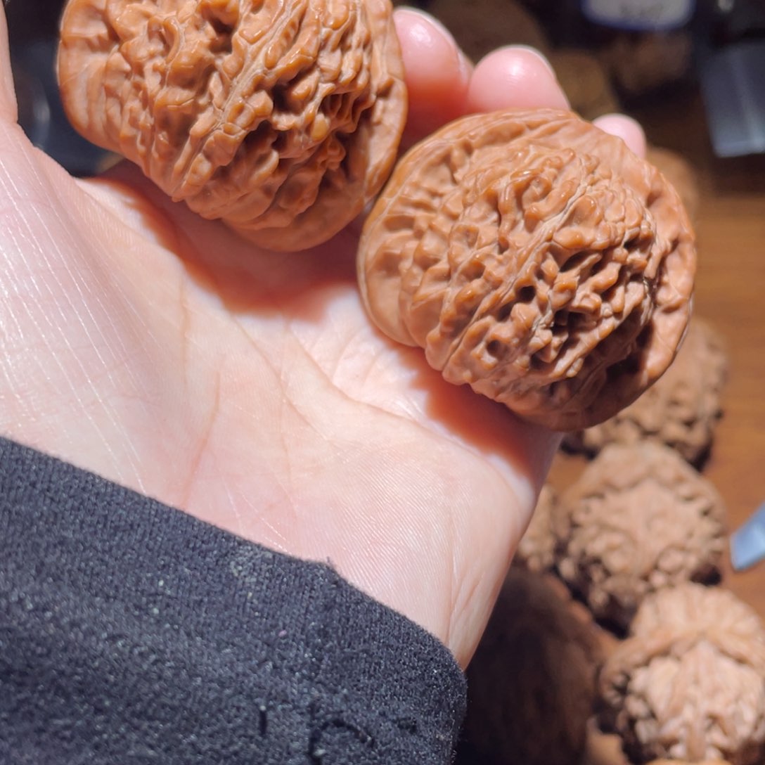 吊坠桃核清***来44尺四座楼