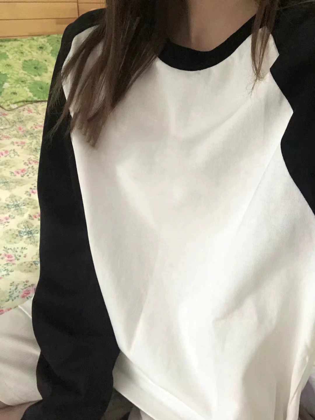 4721黑白撞色春秋冬季插肩袖2025年长袖T恤女内搭打底衫宽松