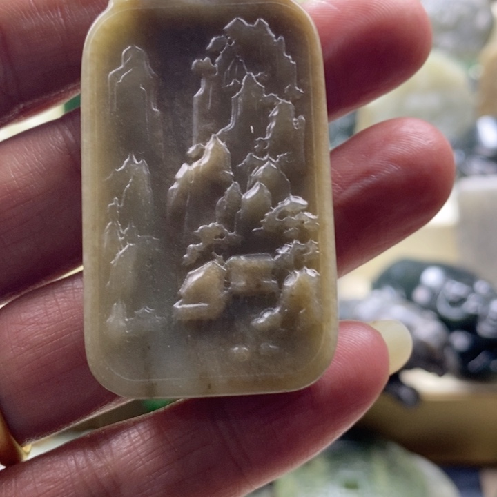 和田玉颈饰未镶嵌