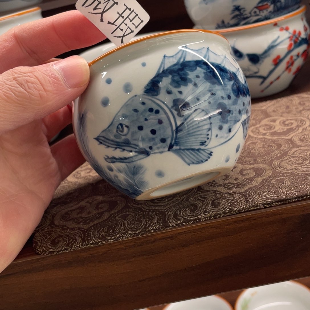 釉下手绘茶具微瑕