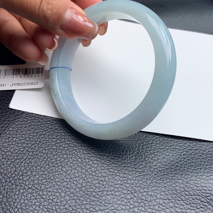 翡翠手镯未镶嵌天然翡翠手镯