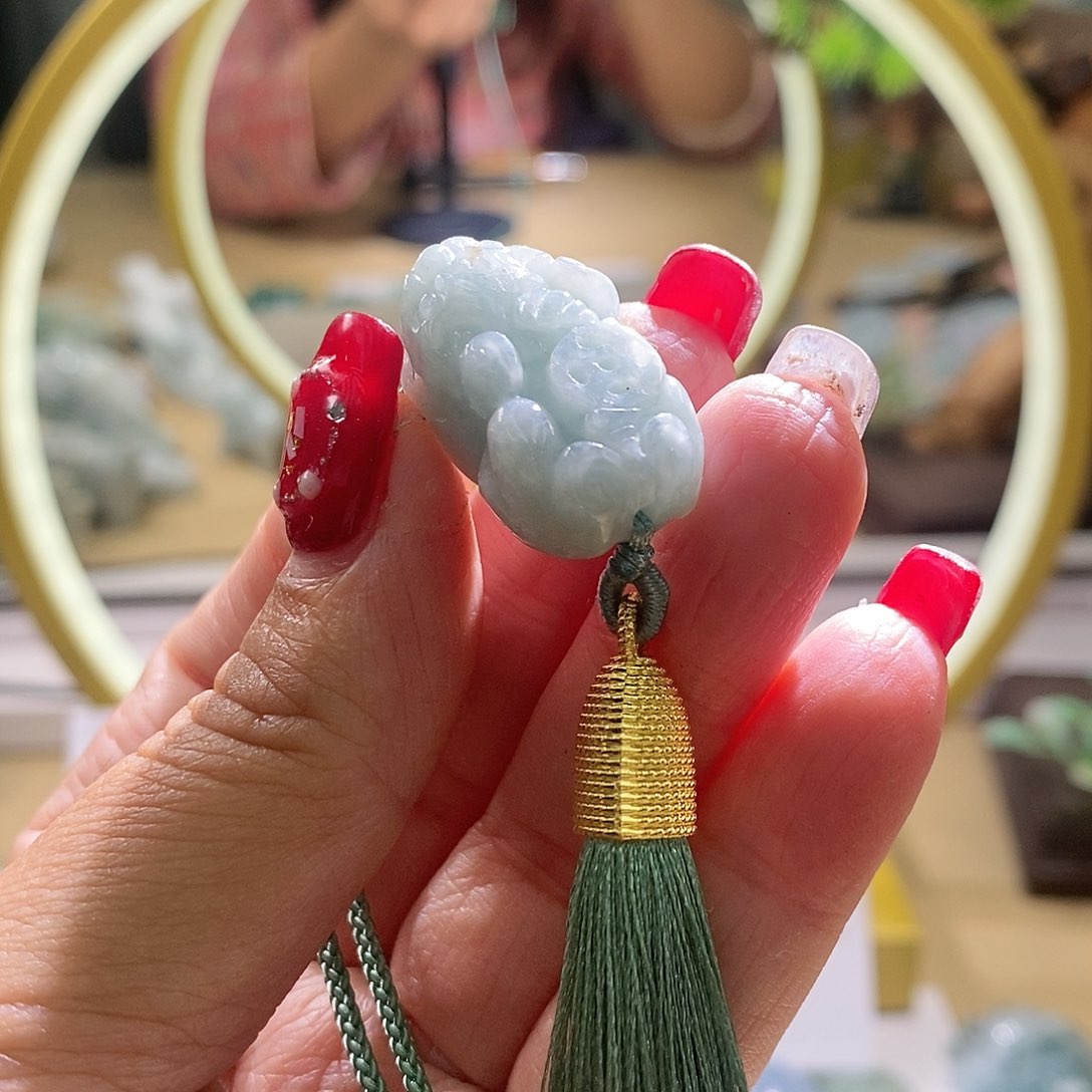 【闪购商品】翡翠颈饰未镶嵌貔貅