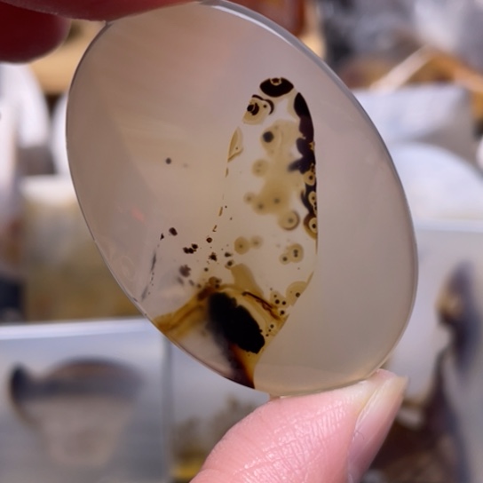 玛瑙/玉髓吊坠(赠链)未镶嵌