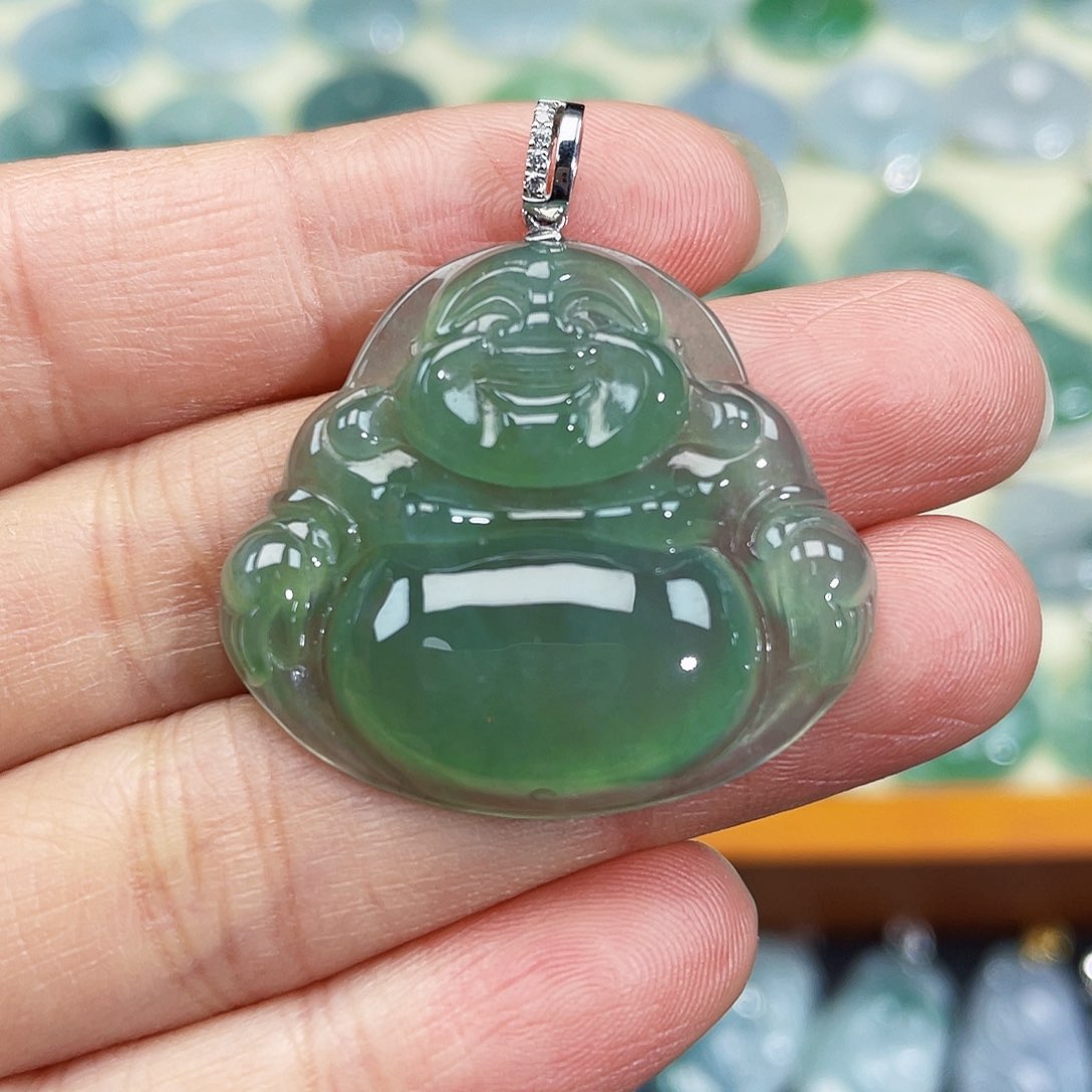 翡翠颈饰18K金镶嵌吊坠