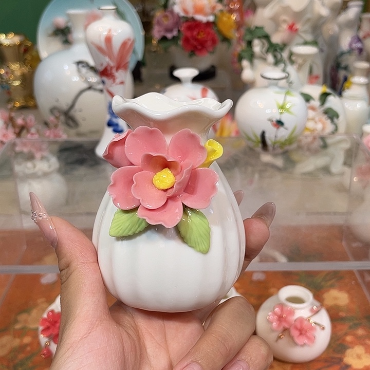 手工精致花瓶摆件 