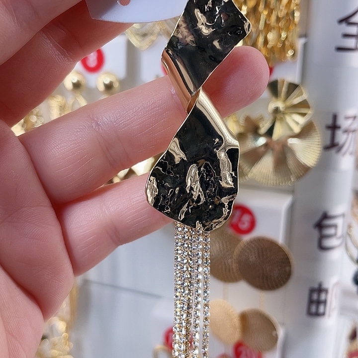 仿珍珠铁合金合金饰品6