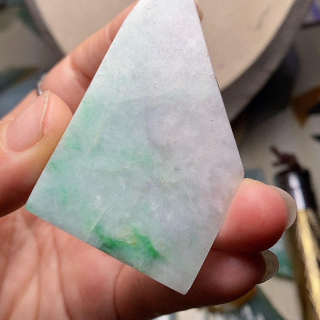 翡翠颈饰未镶嵌天然