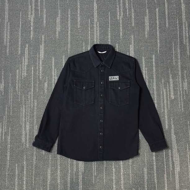 99新 Valentino/华伦天奴 字母logo长袖牛仔衬衫外套/44码