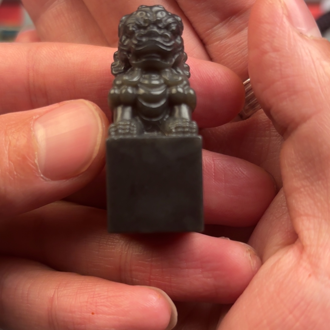 和田玉颈饰未镶嵌光****虫