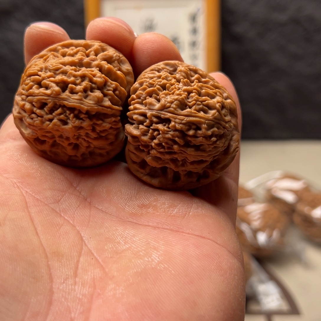 征***上文玩核桃把件南疆42