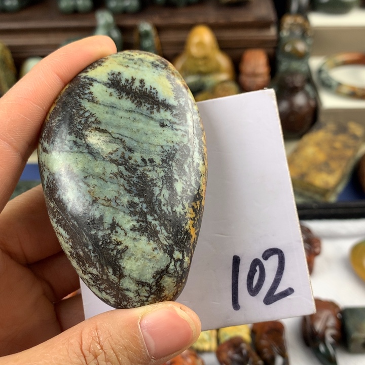 岫岩河磨玉（透闪石质玉）手把件有瑕未镶嵌J****y
