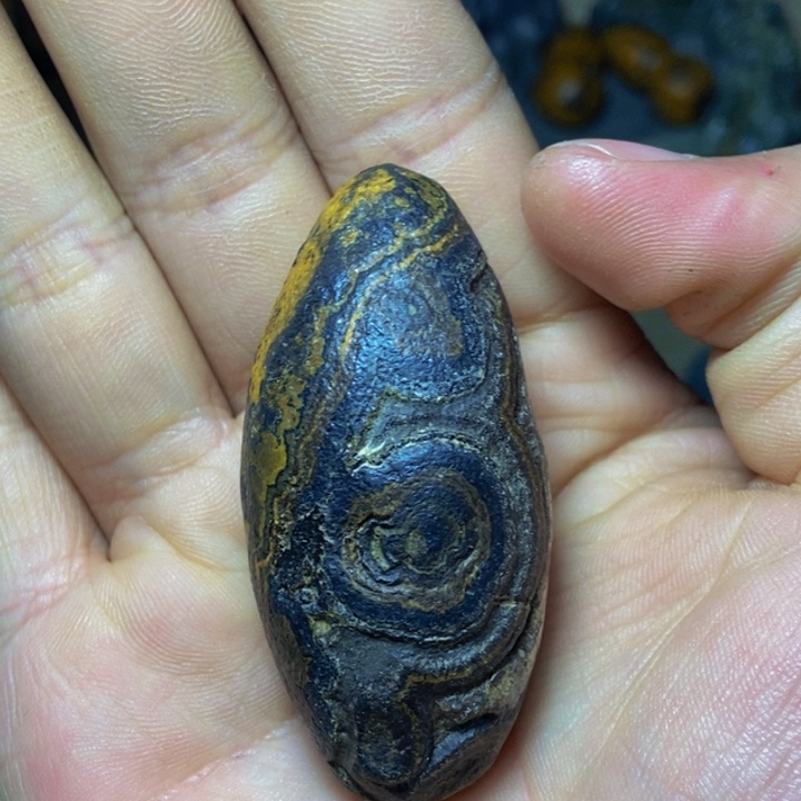 风***峰大叶紫檀（黑酸枝木类）