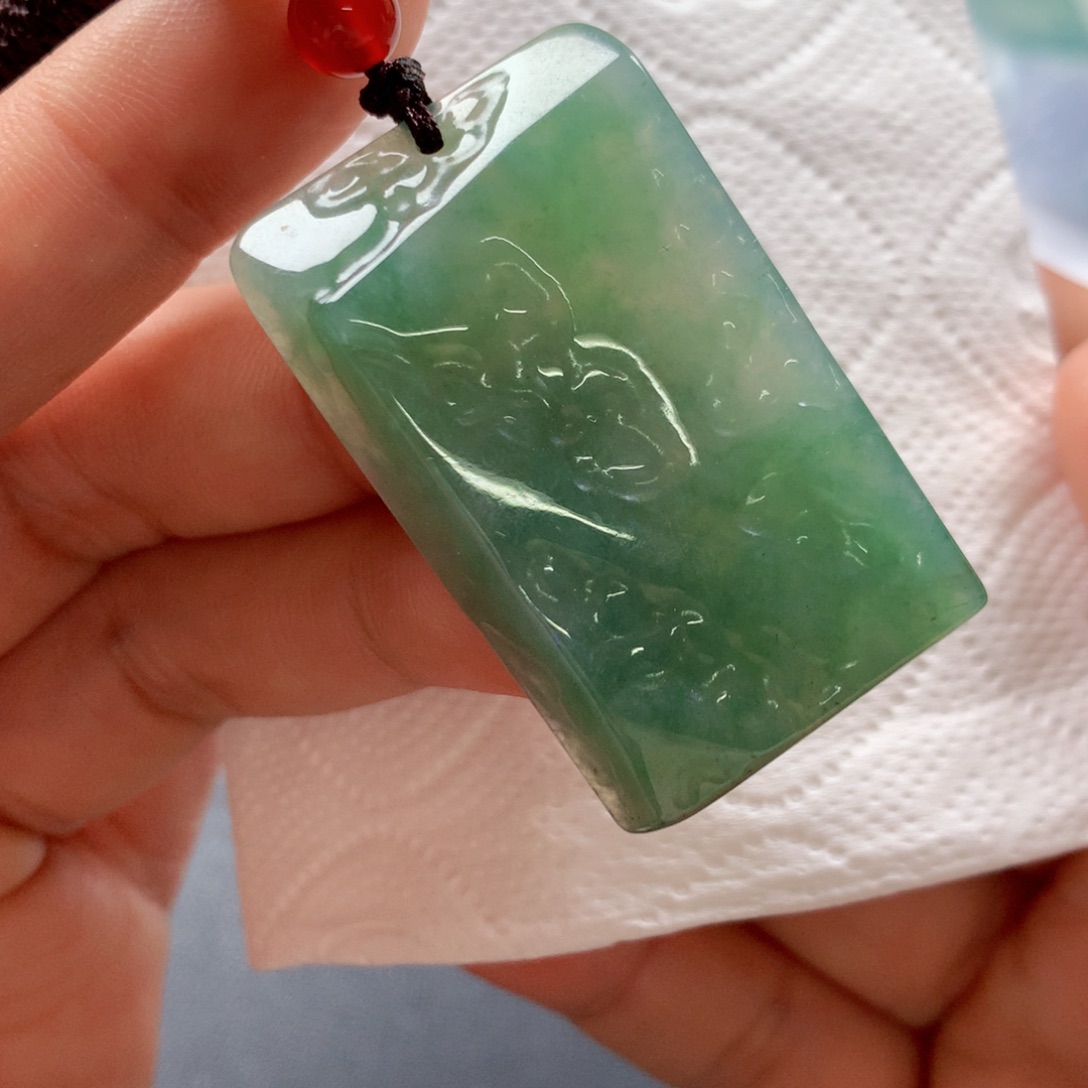 【闪购商品】翡翠吊坠(不含链)未镶嵌