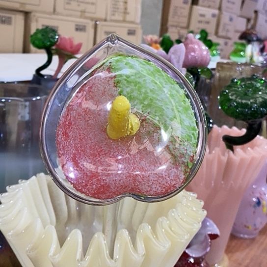 琉璃花瓶高45厘米宽9厘米