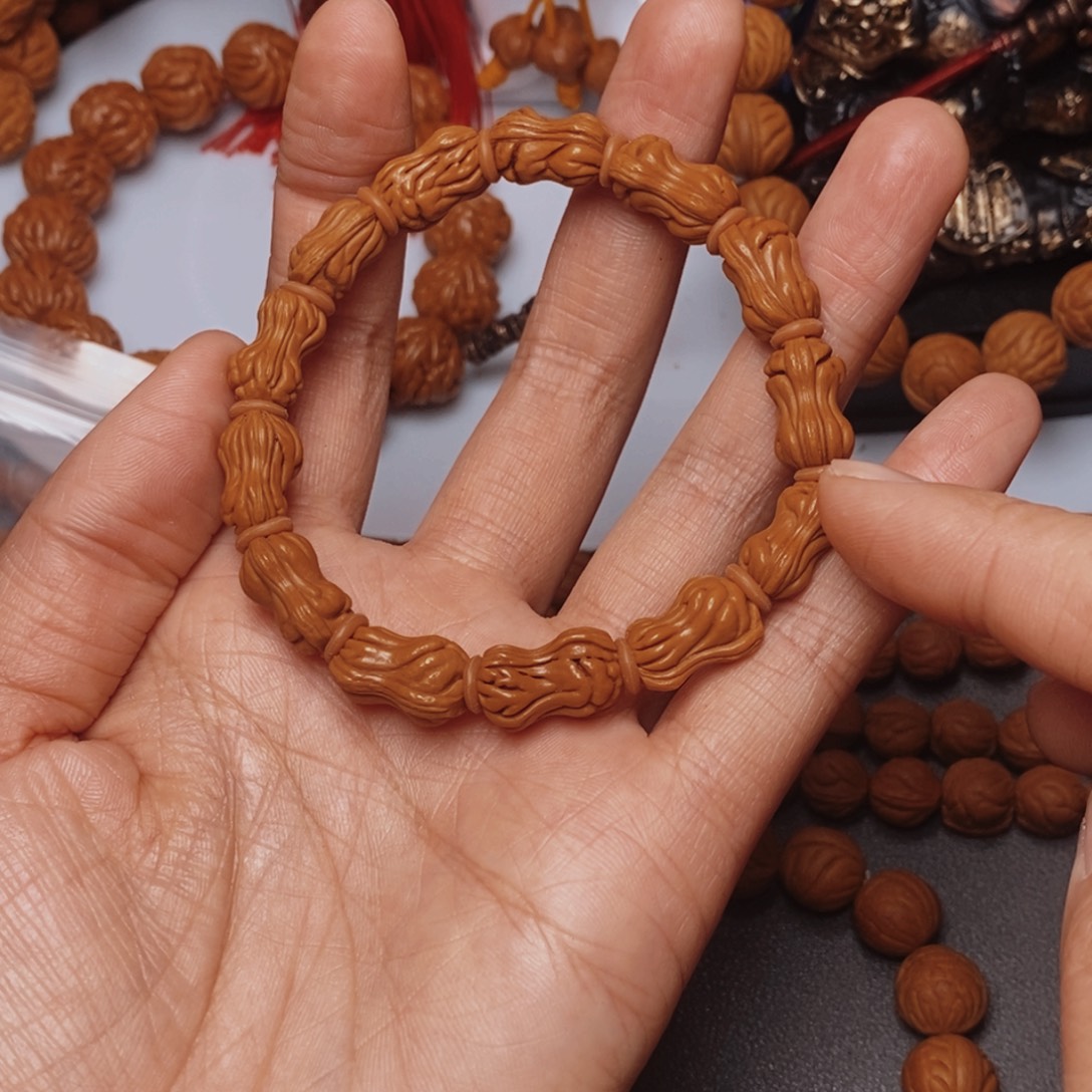 吊坠桃核桃枭手串1